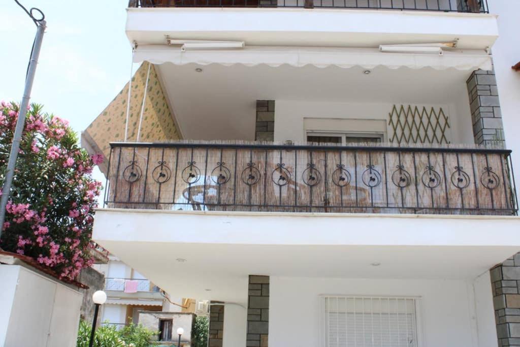 Holiday Apartment Flogita Exterior photo